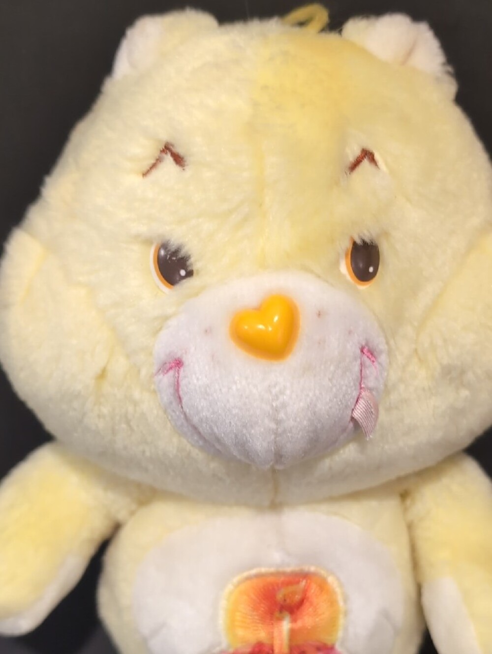 Vintage Kenner Care Bears Yellow Birthday Bear Plush Cupcake Belly 1983 - Picture 2 of 10